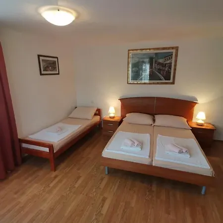 Stari 아파트